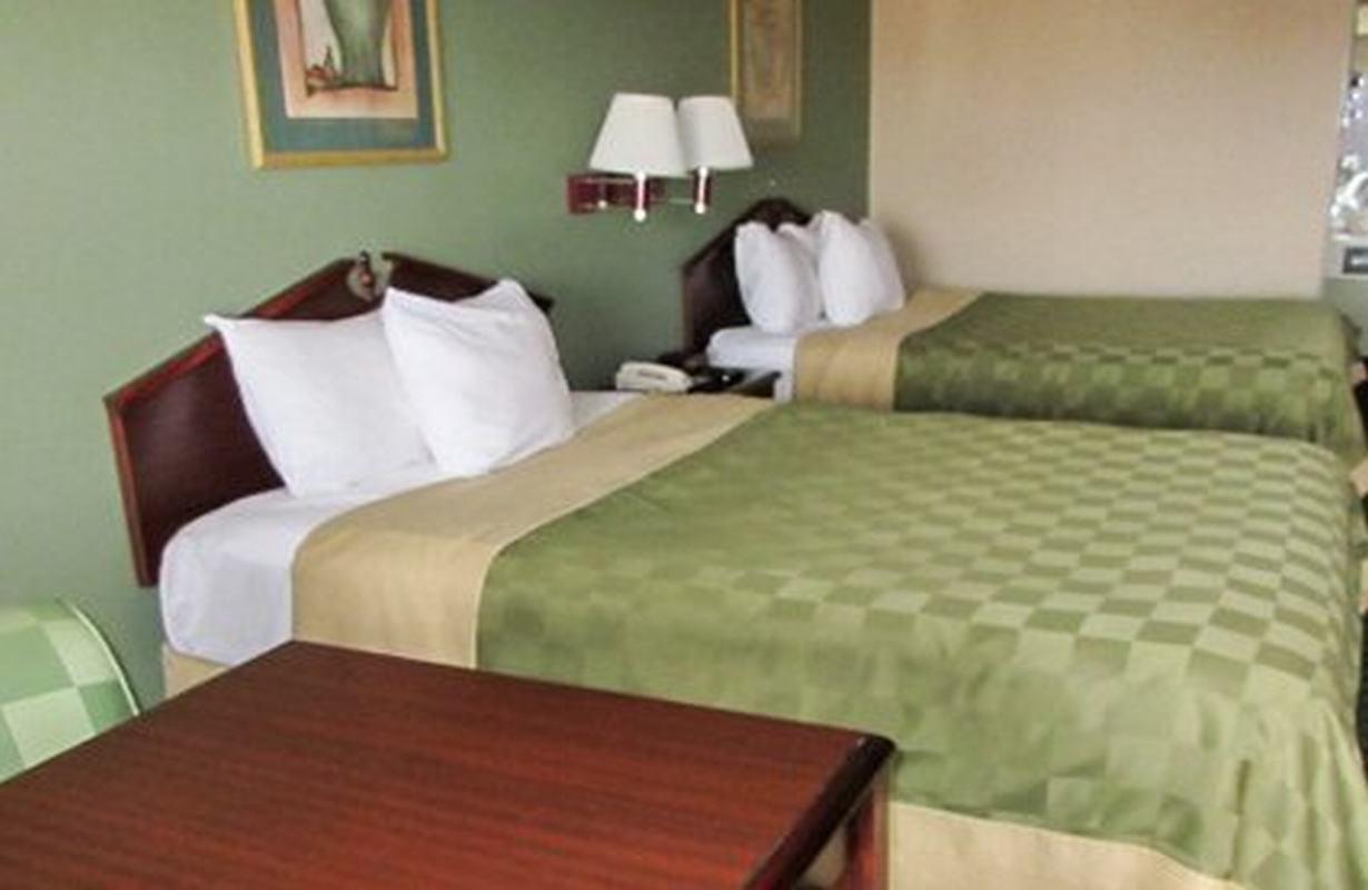 Quality Inn & Suites Near Robins Air Force Base Warner Robins Esterno foto