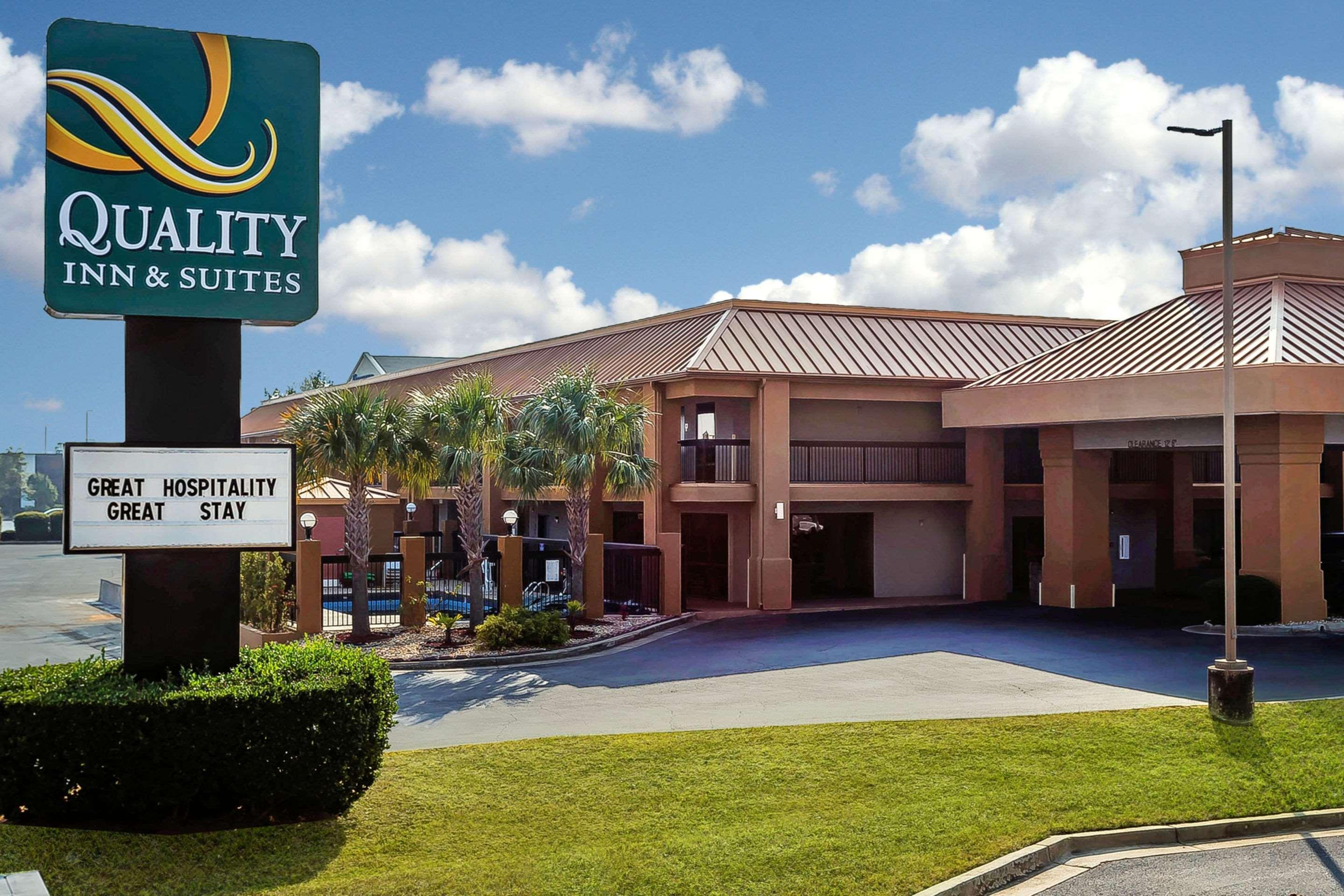 Quality Inn & Suites Near Robins Air Force Base Warner Robins Esterno foto