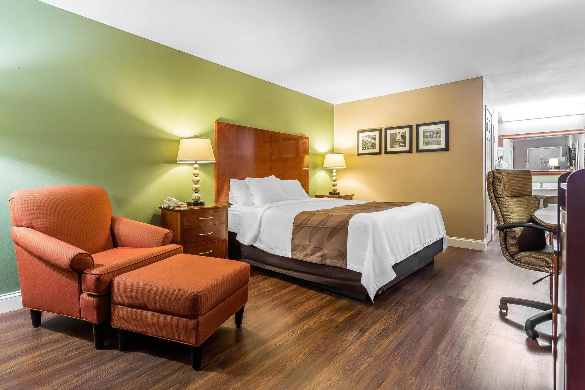 Quality Inn & Suites Near Robins Air Force Base Warner Robins Esterno foto