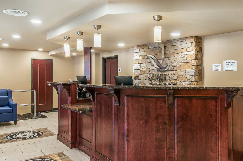 Quality Inn & Suites Near Robins Air Force Base Warner Robins Esterno foto